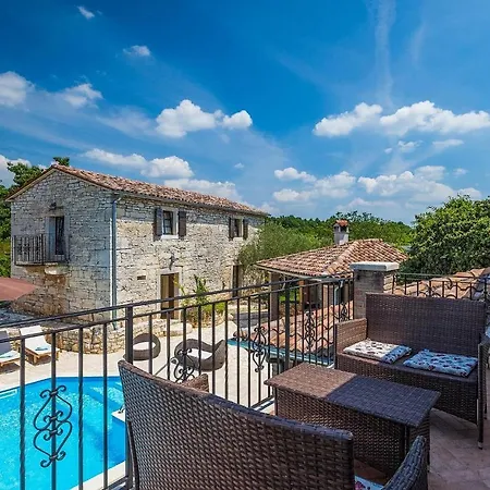 Gospodi Casa de Férias Radetići